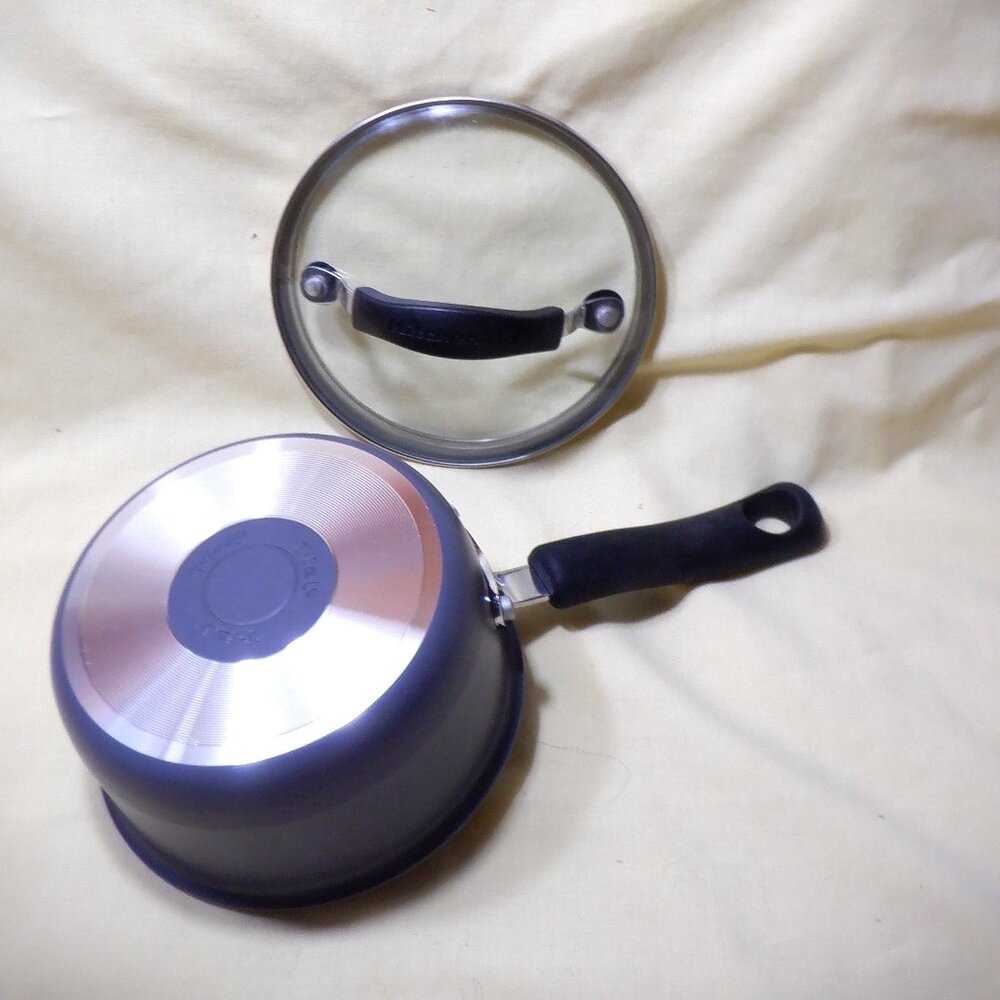 ~~~ T-FAL ~~~ POT with LID  Brand New / Never Used